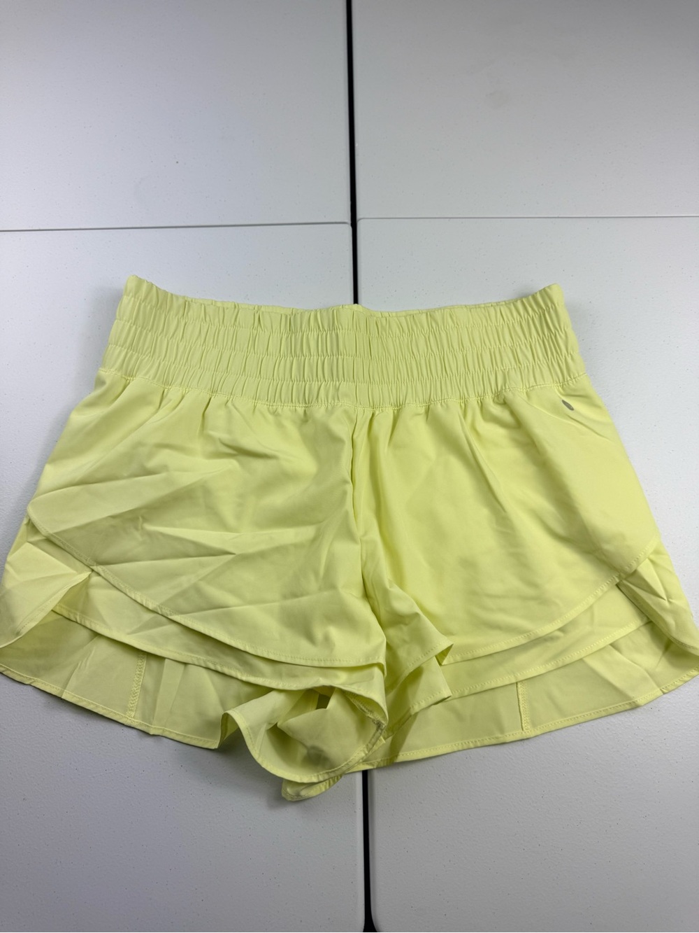 Apana athletic Women’s Yellow Layered Shorts